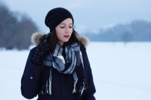 Beanie Mütze Haube Winter Schnee Süchtig nach Lifestyleblog Linz