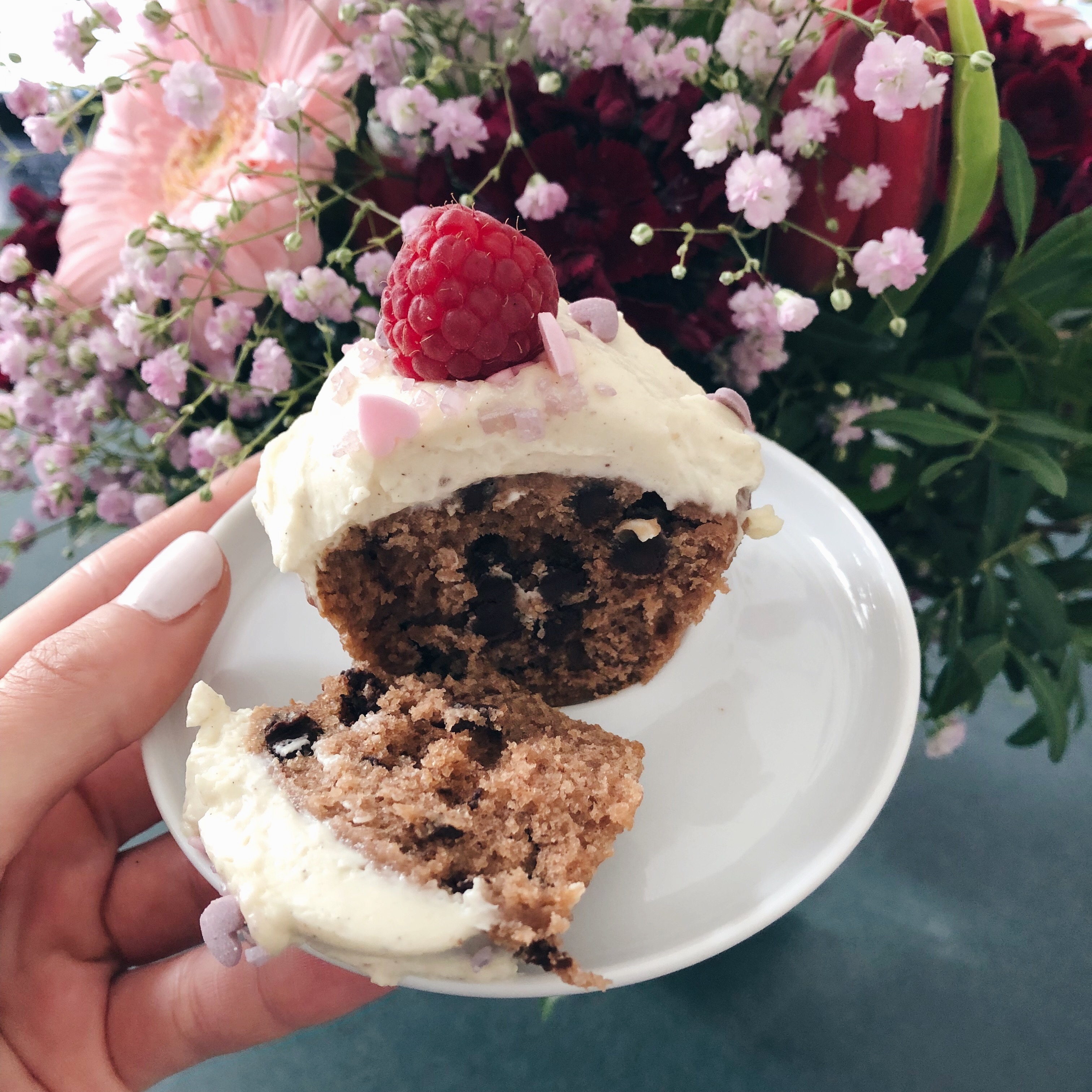 Einfache Schoko-Muffins mit Frischkäse-Topping. - suechtignach.at