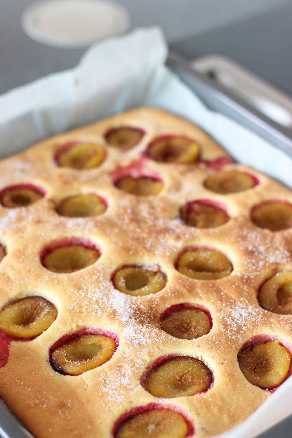 Saftiger Zwetschgenkuchen vom Blech.