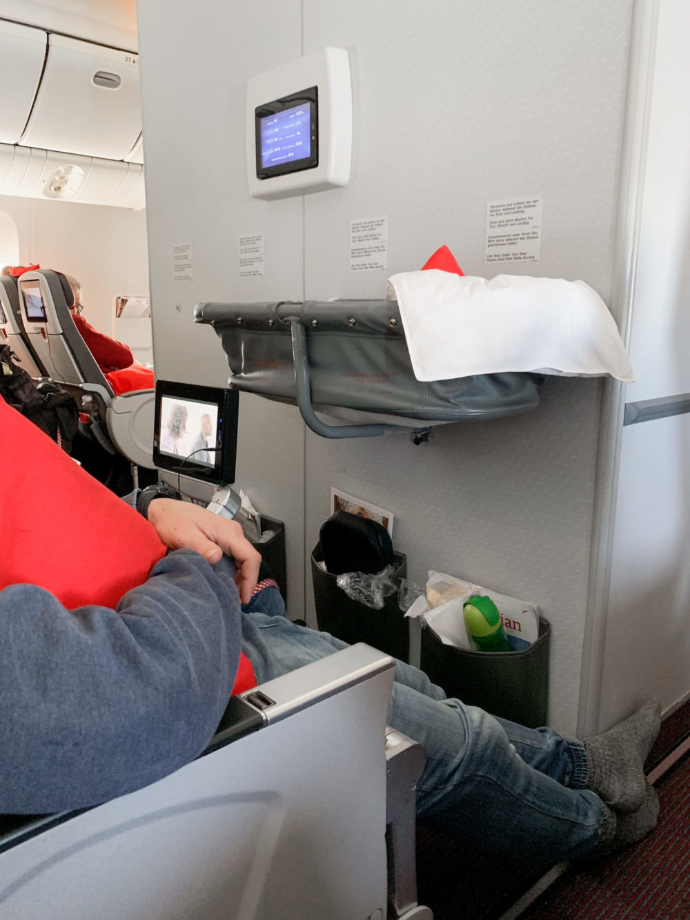 Austrian airlines baby stroller hotsell